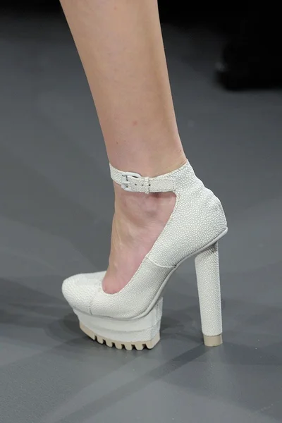 Look 18